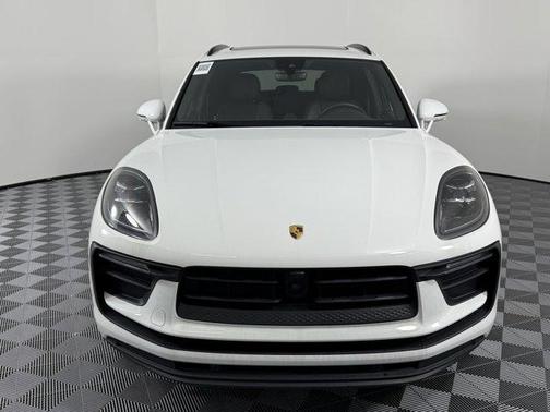 2024 Porsche Macan Base