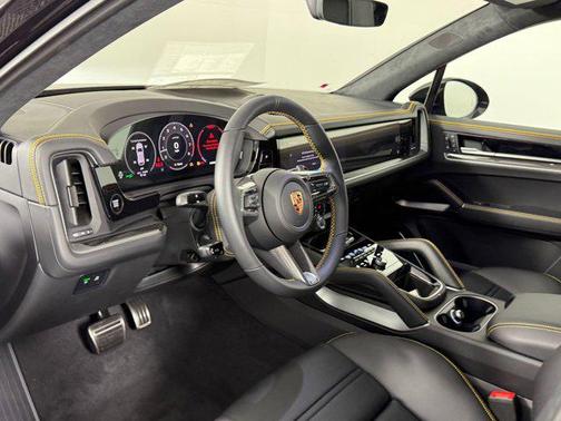 2026 Porsche Cayenne GTS