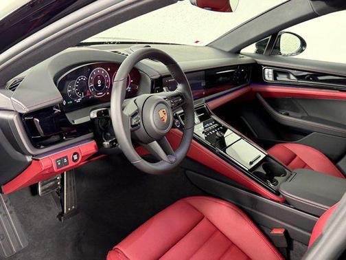 2026 Porsche Panamera RWD