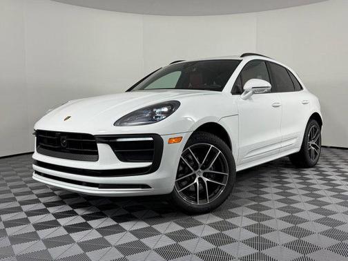 2026 Porsche Macan AWD