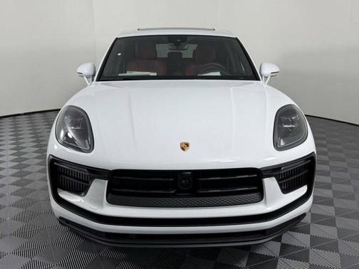 2025 Porsche Macan S