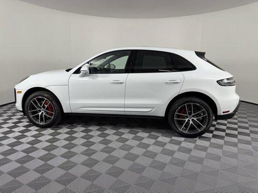 2025 Porsche Macan S