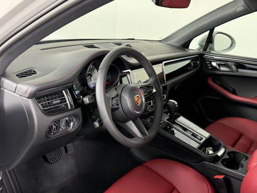 2026 Porsche Macan S