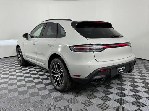 2026 Porsche Macan AWD