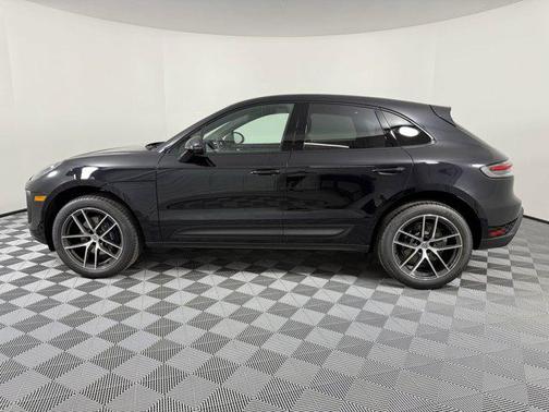 2025 Porsche Macan AWD