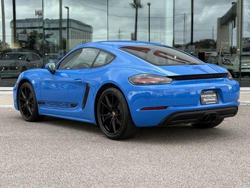 2025 Porsche 718 Cayman Style Edition