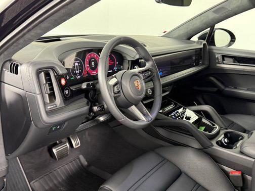 2026 Porsche Cayenne GTS