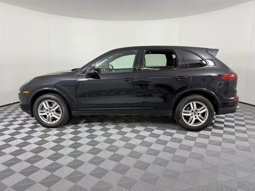 2017 Porsche Cayenne Platinum Edition