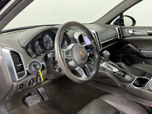 2017 Porsche Cayenne Platinum Edition
