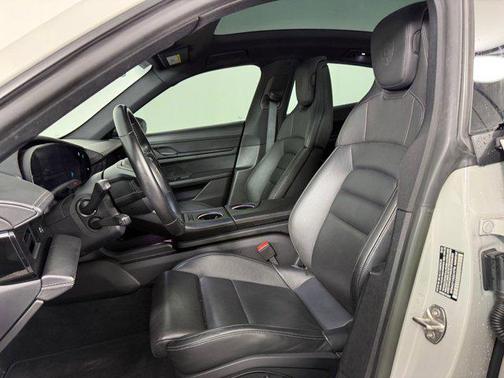 2022 Porsche Taycan RWD