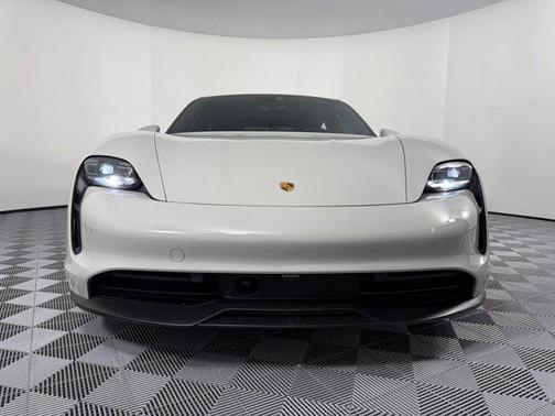 2022 Porsche Taycan RWD