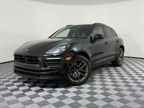 2025 Porsche Macan AWD