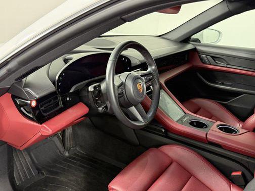 2022 Porsche Taycan RWD