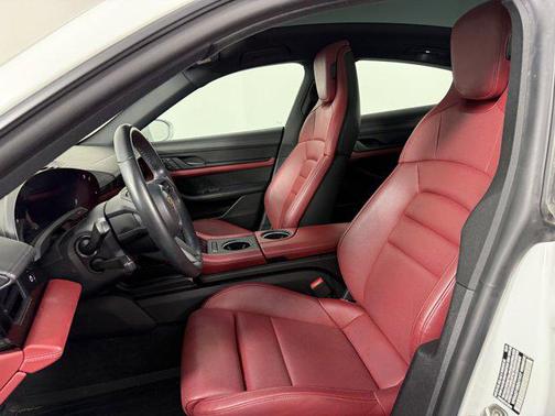 2022 Porsche Taycan RWD