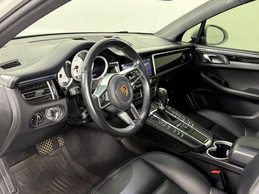 2021 Porsche Macan S