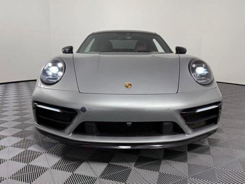 2021 Porsche 911 Carrera