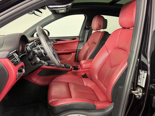 2025 Porsche Macan S