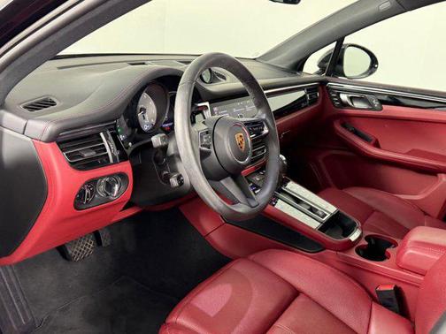 2025 Porsche Macan S