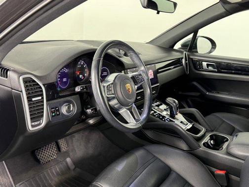 2021 Porsche Cayenne Cayenne