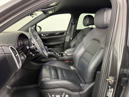 2021 Porsche Cayenne Cayenne