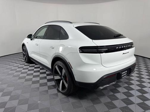 White 2025 Porsche Macan Macan Electric 4S