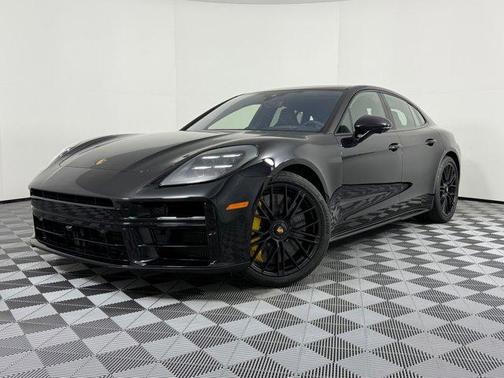 2026 Porsche Panamera GTS