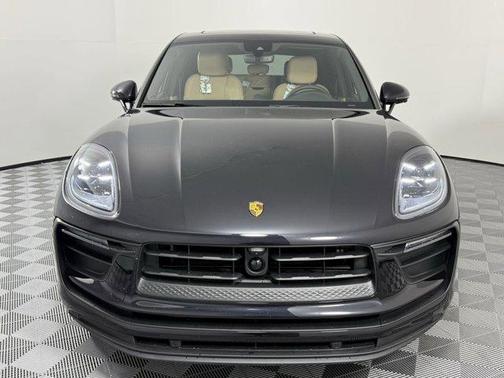 2026 Porsche Macan AWD