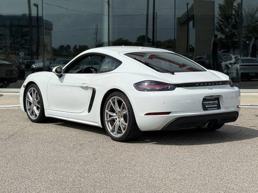 2024 Porsche 718 Cayman Style Edition