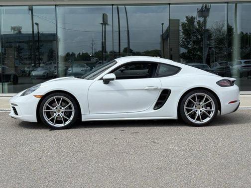 2024 Porsche 718 Cayman Style Edition