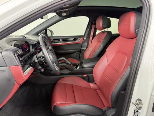 2024 Porsche Cayenne Coupe