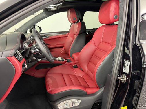 2026 Porsche Macan GTS
