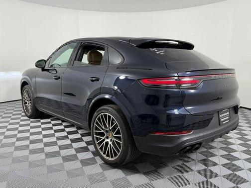 2022 Porsche Cayenne Platinum Edition