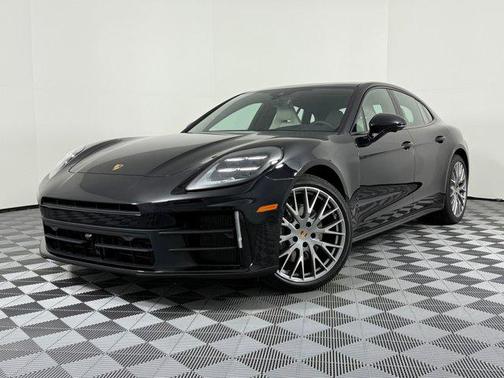 2026 Porsche Panamera 4