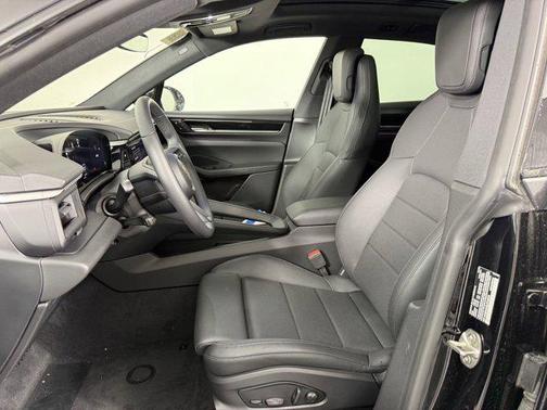 2025 Porsche Macan Electric