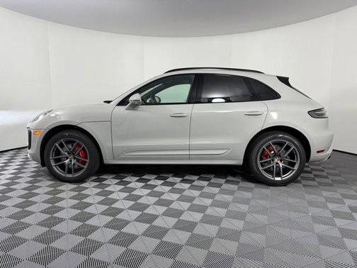 2026 Porsche Macan S