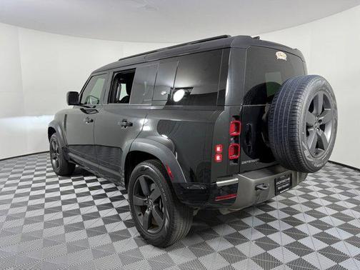 2022 Land Rover Defender 110 X-Dynamic HSE