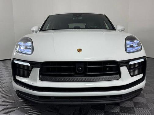 2025 Porsche Macan S