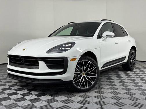 2026 Porsche Macan AWD
