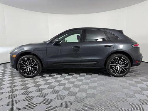 2025 Porsche Macan AWD