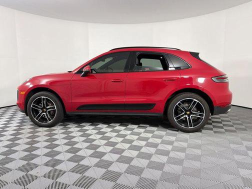 Carmine Red 2020 Porsche Macan Macan