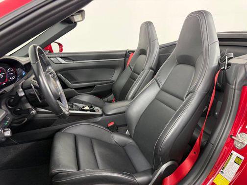 2023 Porsche 911 Carrera 4S Cabriolet