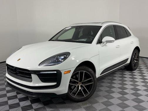 2024 Porsche Macan Base