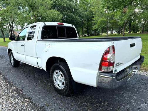 2013 Toyota Tacoma Base