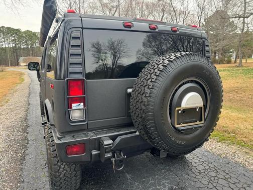 2006 Hummer H2 Base