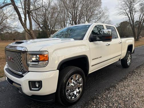 2017 GMC Sierra 2500 Denali