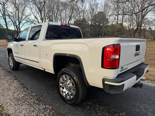 2017 GMC Sierra 2500 Denali