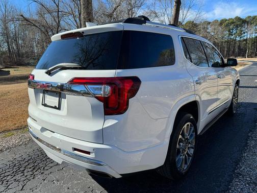 2022 GMC Acadia Denali
