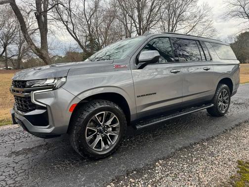 2022 Chevrolet Suburban 4WD Z71