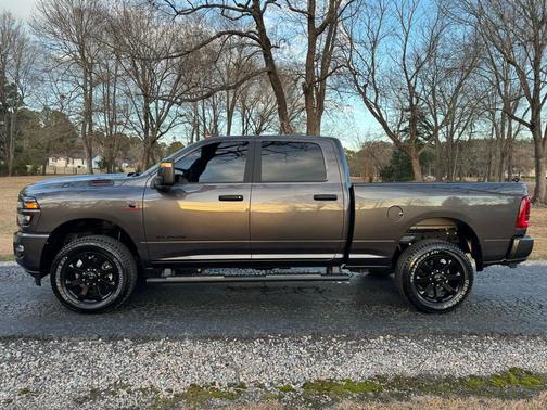 2025 RAM 2500 Big Horn Crew Cab 4x4 6'4' Box