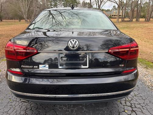 2017 Volkswagen Passat 1.8T SE